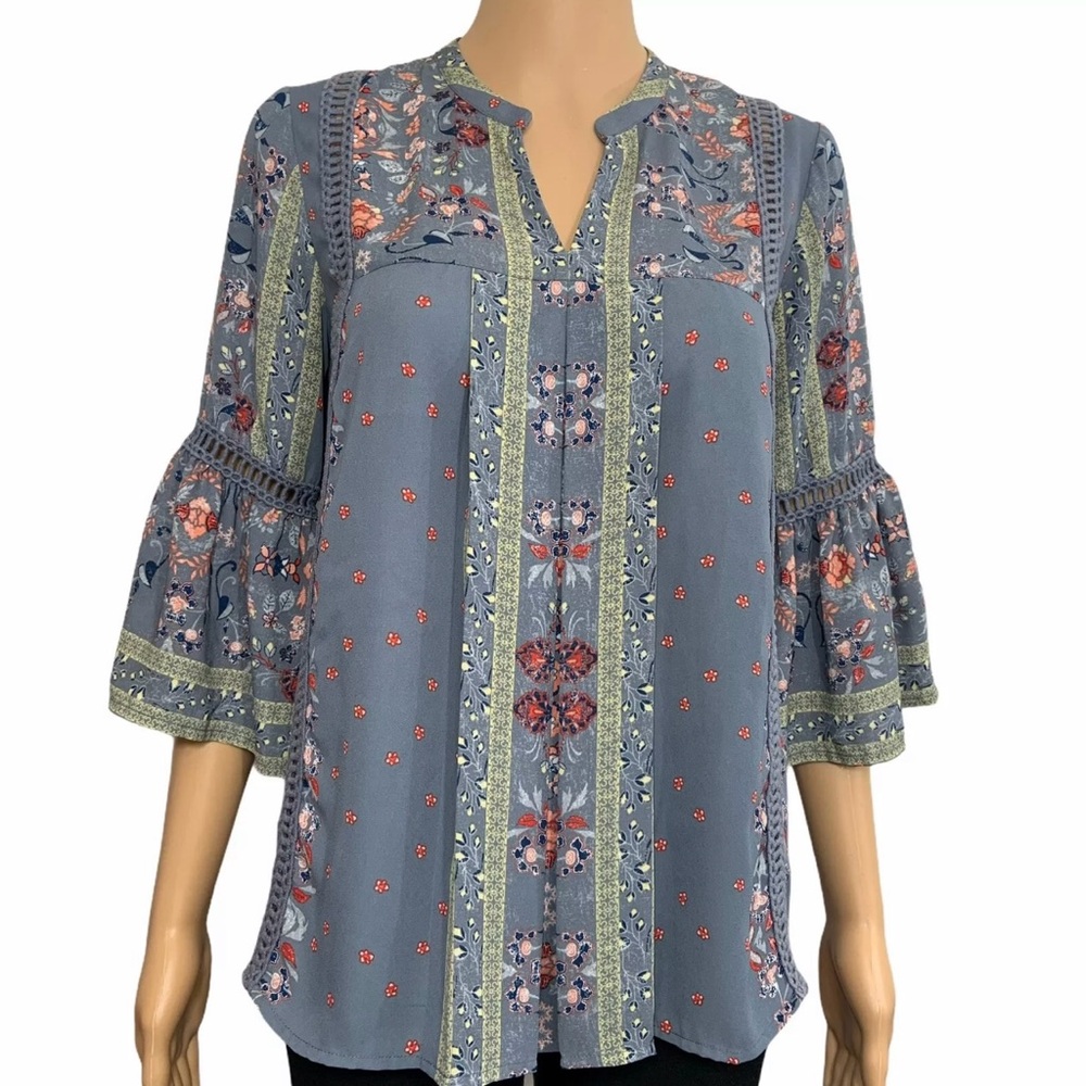 knox rose embroidered 3/4 Sleeve woman’s XS Floral grey Top